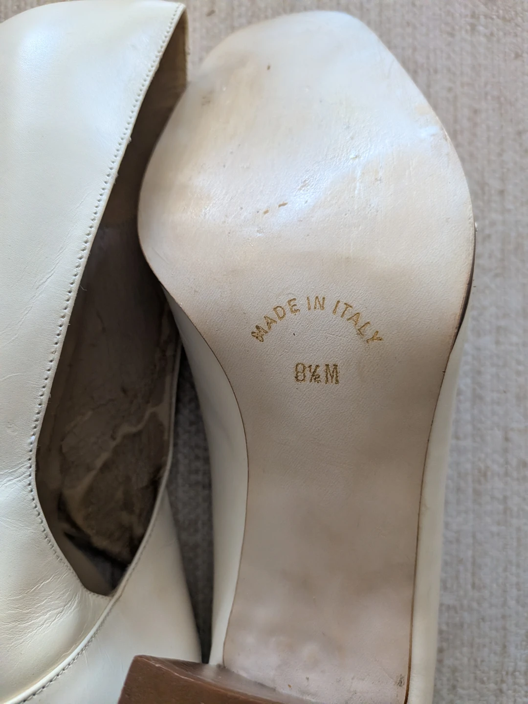 TACCHI Cream Leather Heels - Size 8.5M - photo 3