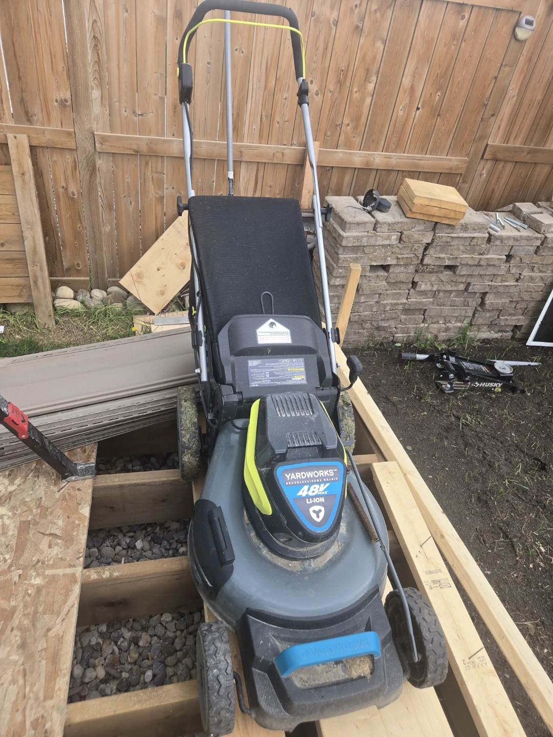 Yardworks 40V Lithium-Ion lawn Mower - photo 2