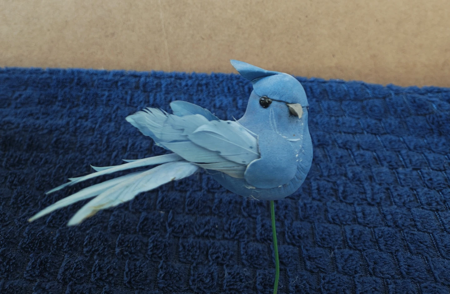 Light Blue Decorative Bird On Wire Stake