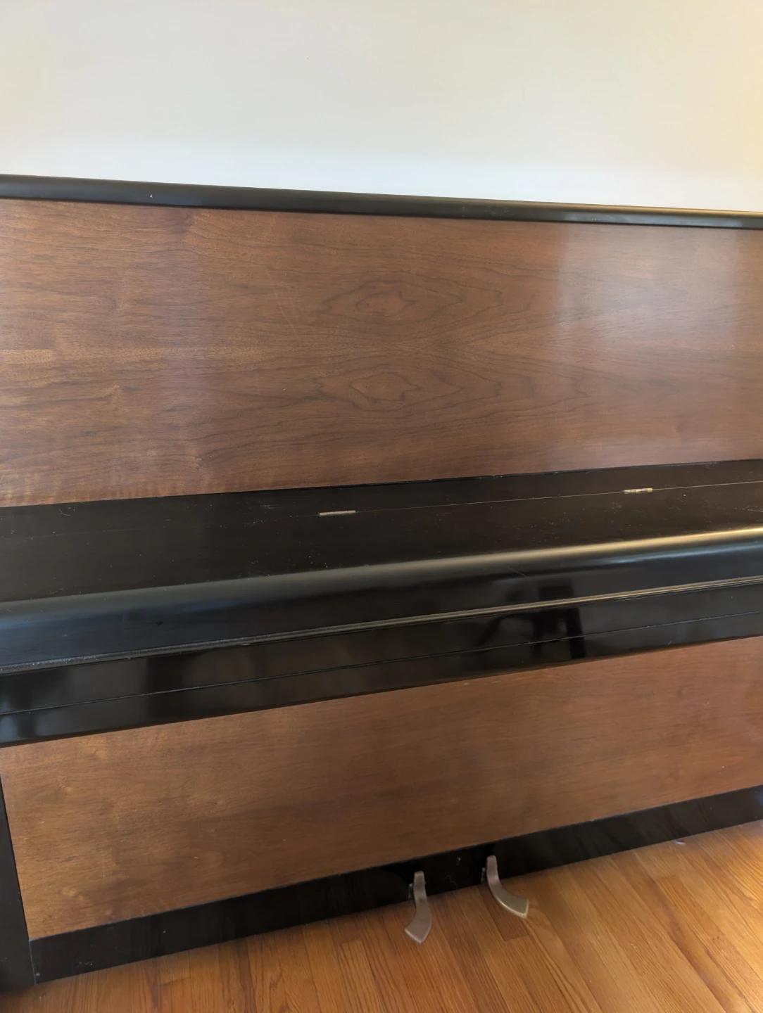 🎹 Yamaha Upright Piano – $2,200 OBO - photo 4