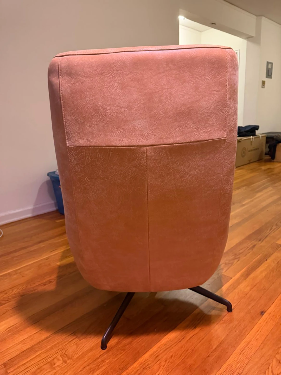 Yellow Swivel Armchair - photo 3