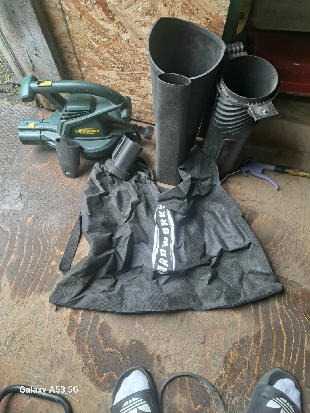 Yardworks Leaf Blower Mulcher Vacuum