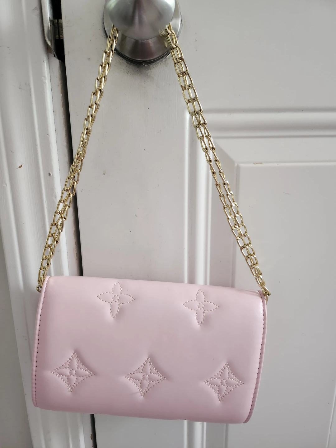 Louis Vuitton Pink Monogram Purse - photo 2