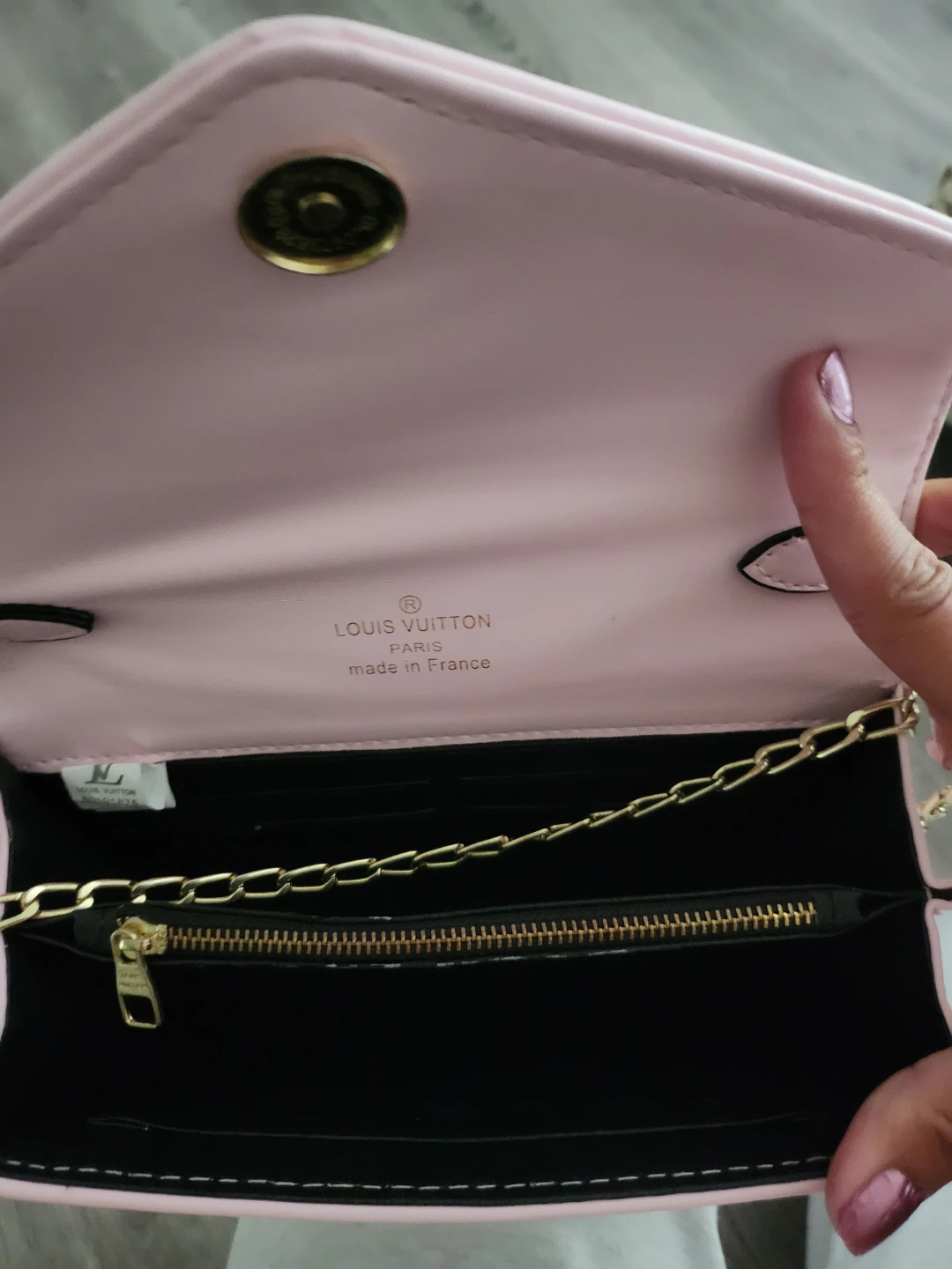 Louis Vuitton Pink Monogram Purse - photo 3