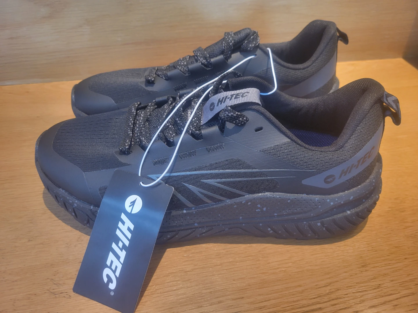 NEW Hi-Tec Men's Black Running Shoes - Size 9 - photo 3