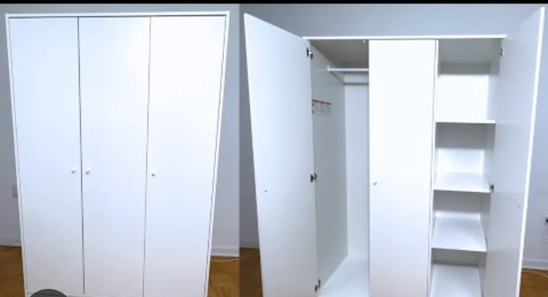 White 3-Door Wardrobe - photo 4