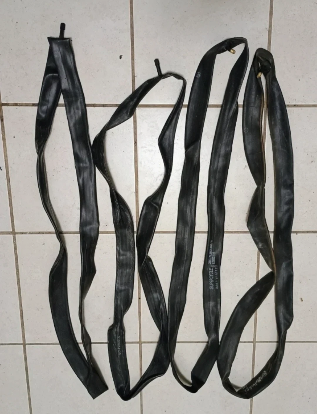 ⚽  4x mint condition Bicycle Inner Tubes 26x1.75-2.125
