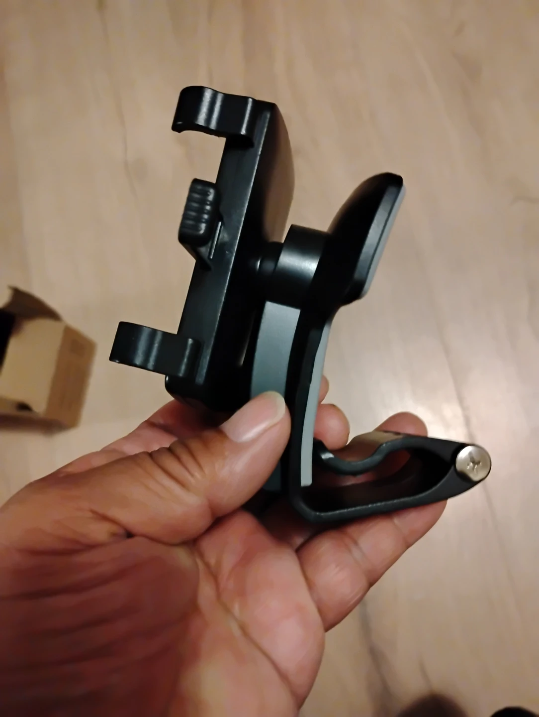 Adjustable Car Phone Mount Holder - photo 2