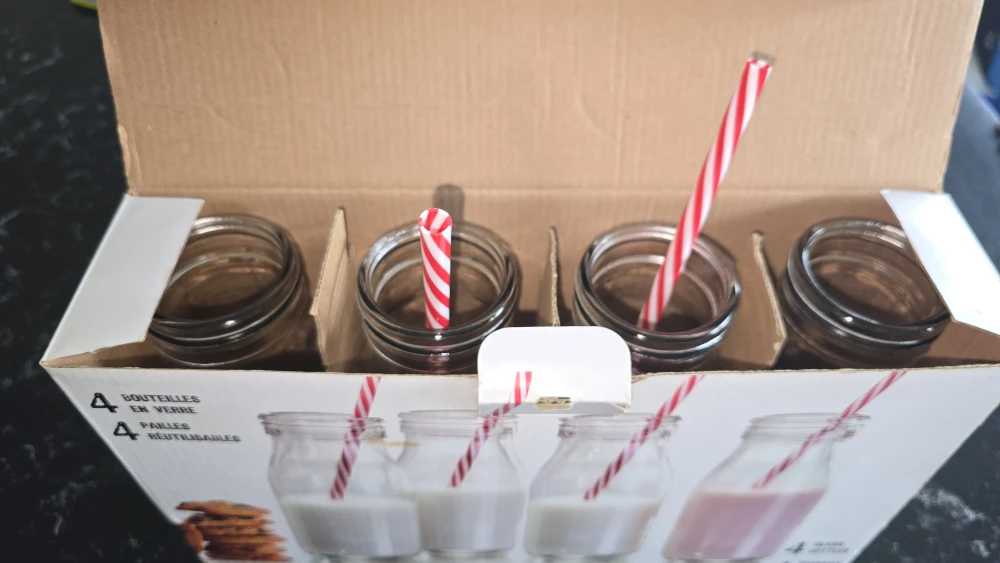 4 Glass Milk Bottles with Reusable Straws - photo 2