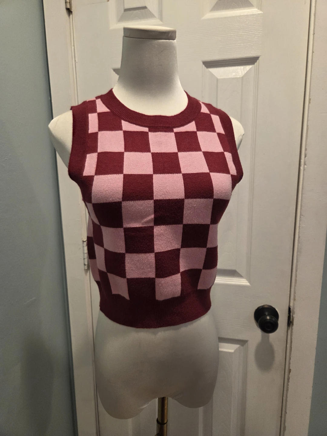 Forever 21 Checkerboard Knit Sweater Vest - Medium