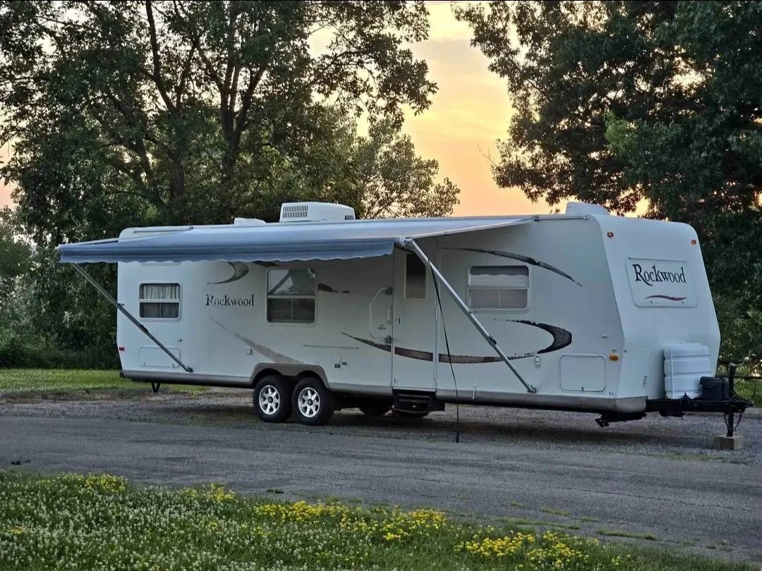 2007 Rockwood 27 Foot Camper/Bunkhouse Trailer