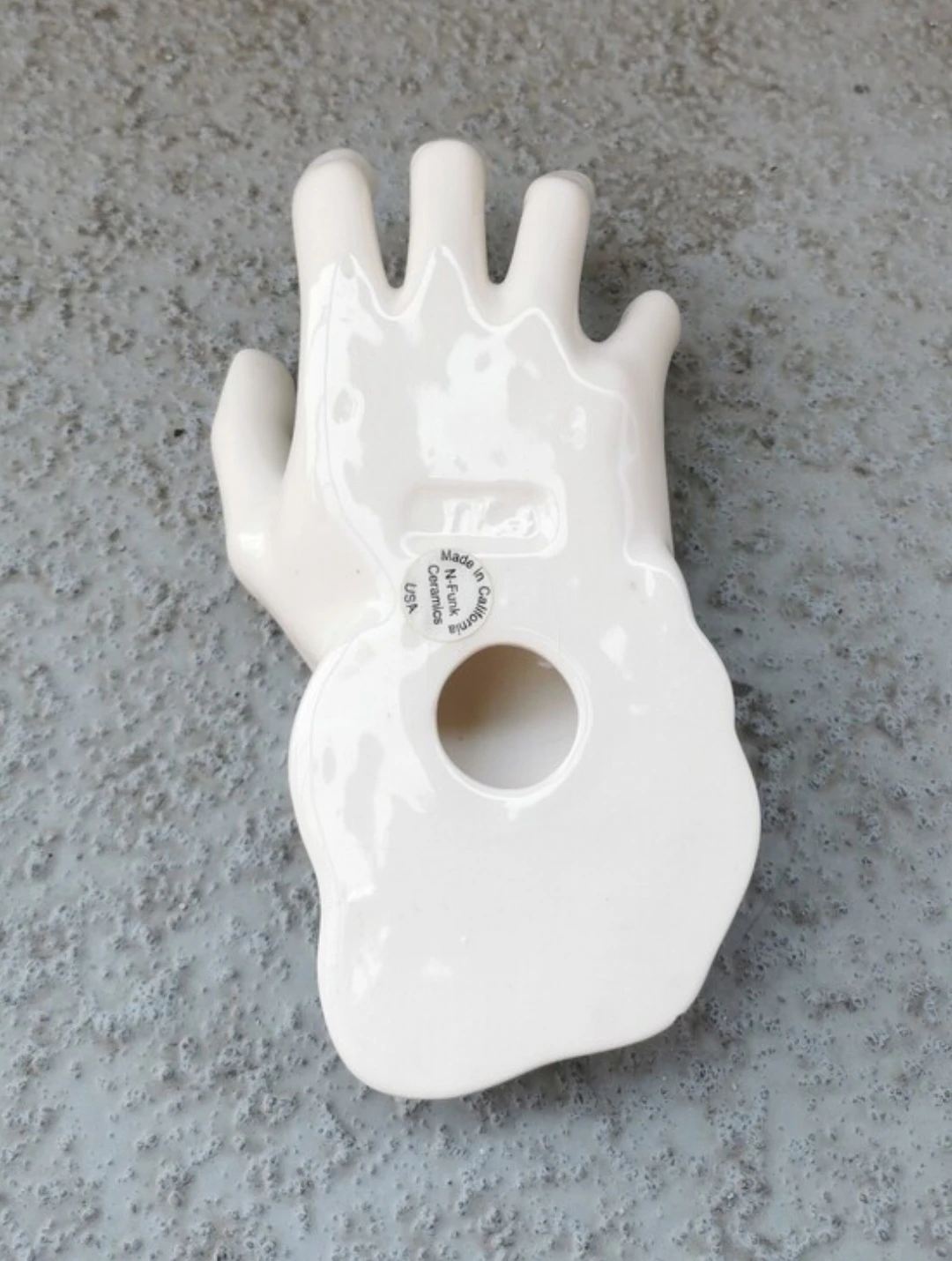 Beautiful sculptural ceramic hand by N-Funk Ceramics - photo 3