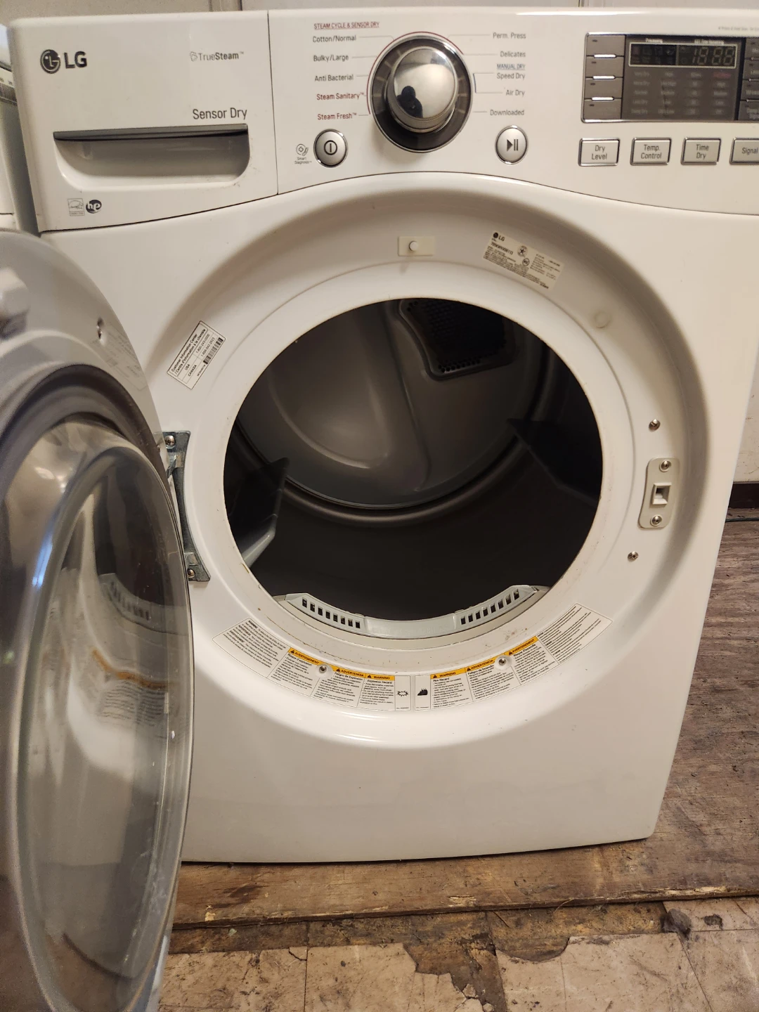 LG Front Load Washer and Dryer Set - photo 5