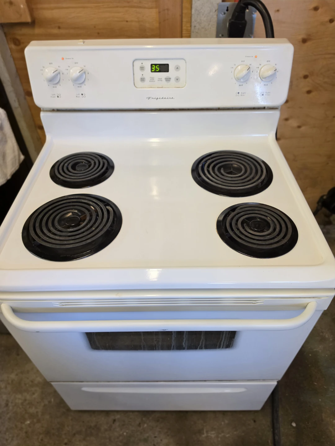 Delivery Available - Frigidaire Electric Range - photo 4