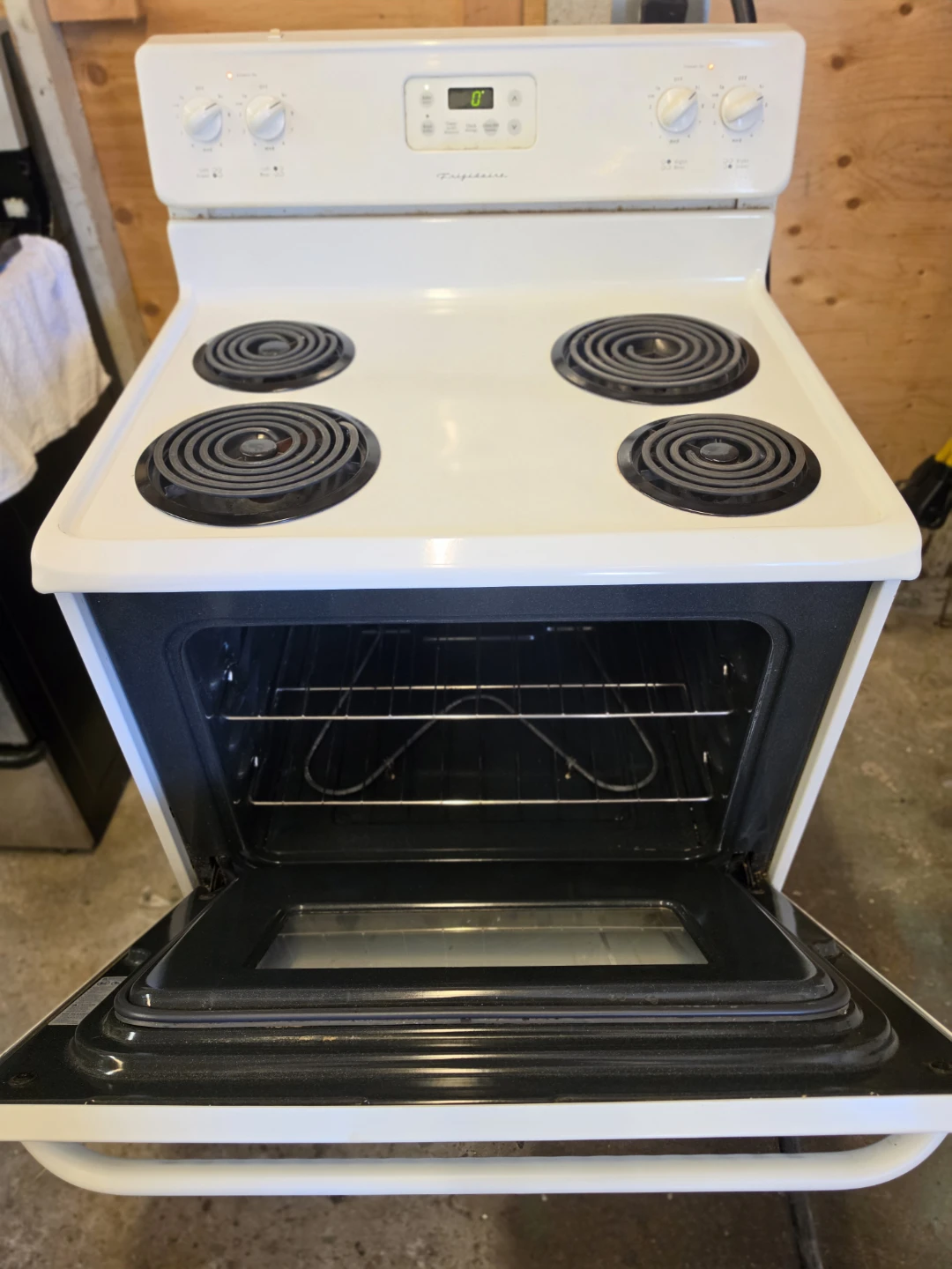 Delivery Available - Frigidaire Electric Range - photo 5