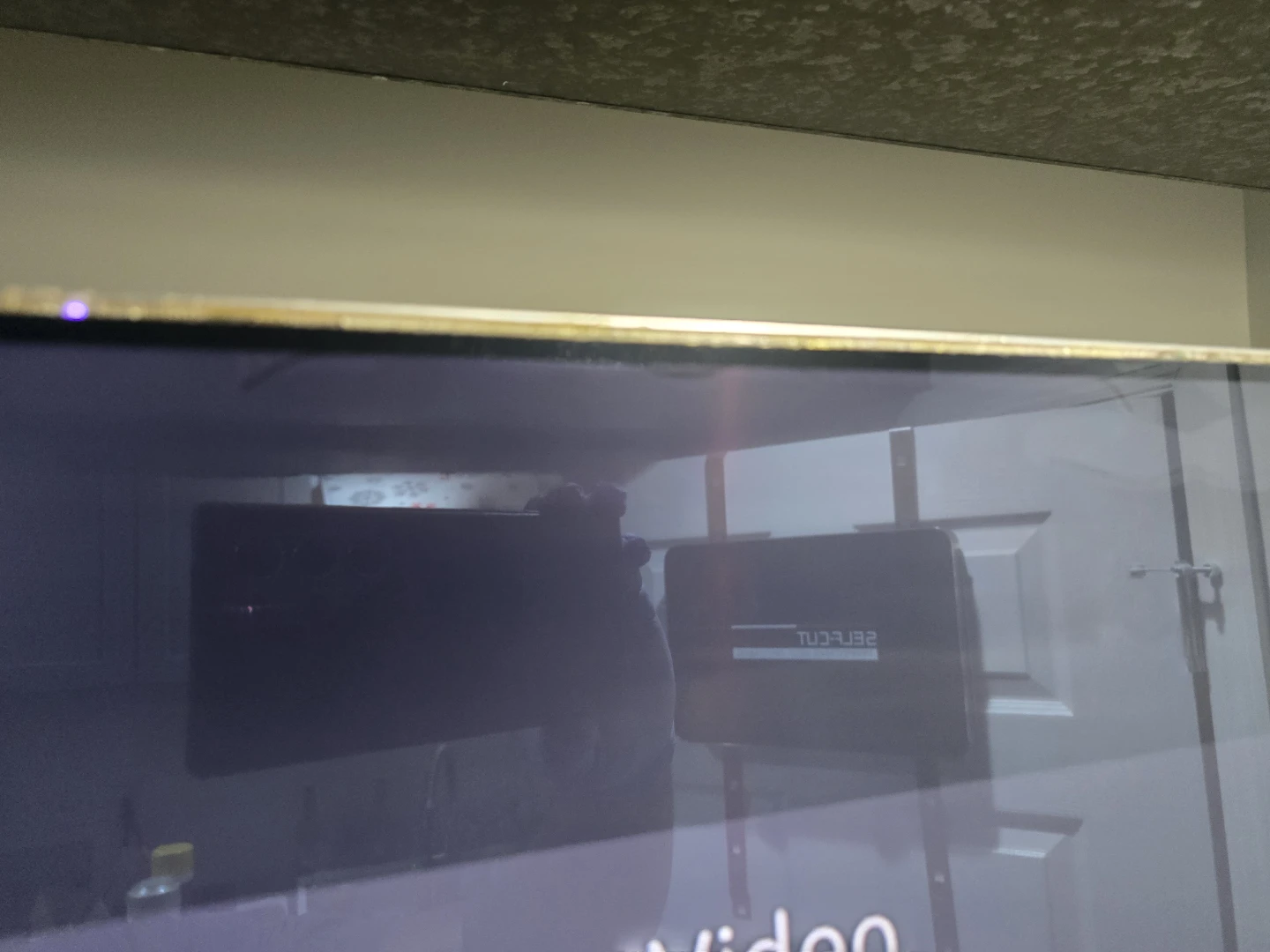 Samsung 65-inch Smart TV - photo 3