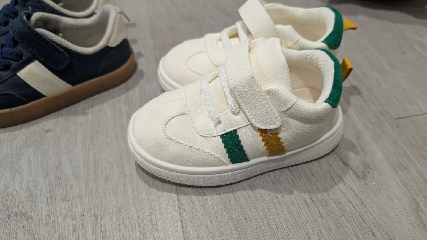Toddler Sneakers (Size 21& 22) - photo 2