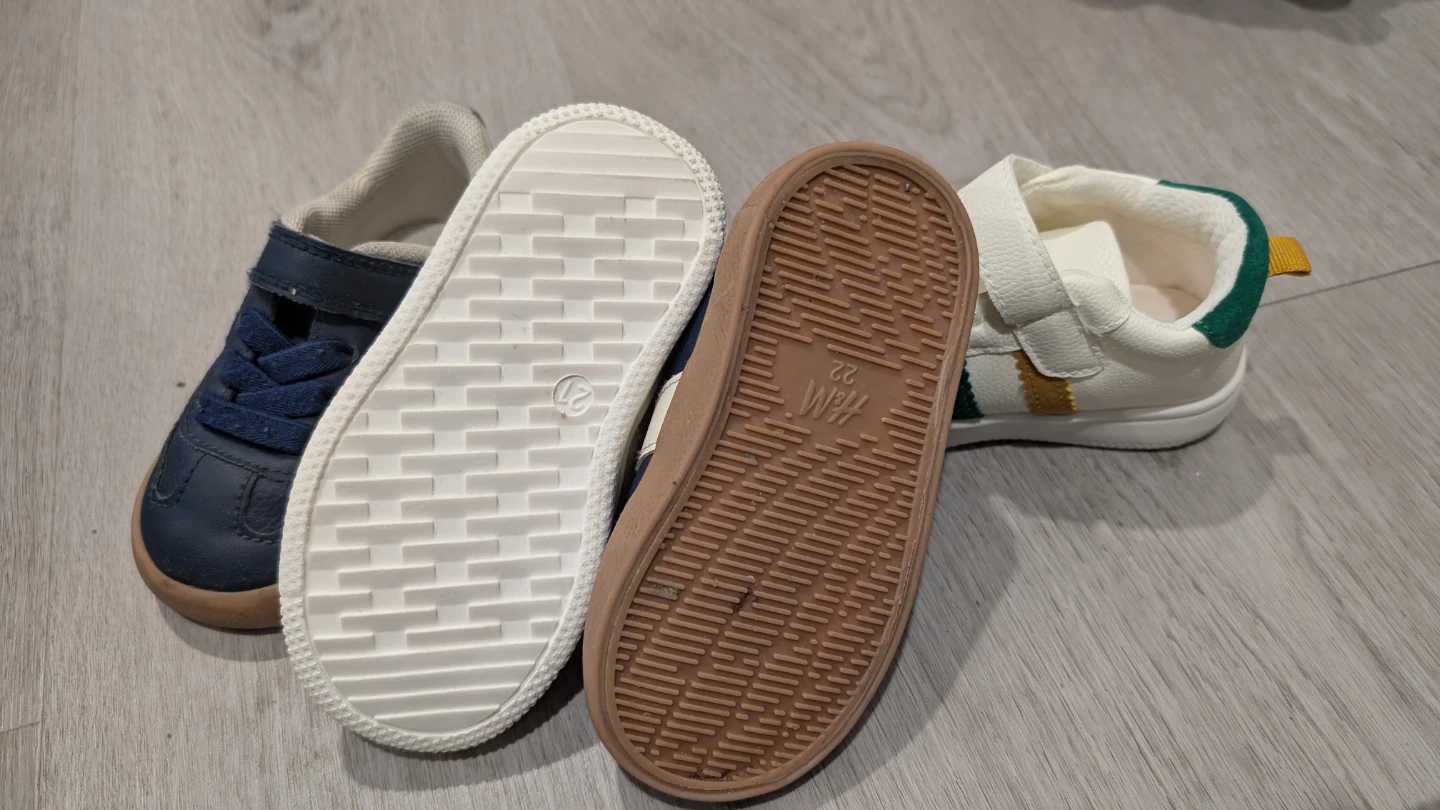 Toddler Sneakers (Size 21& 22) - photo 4