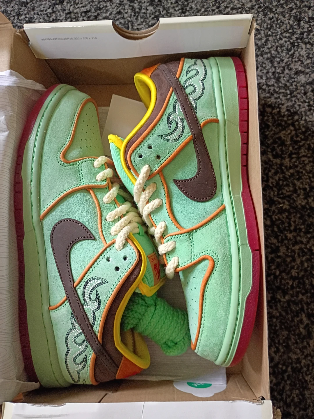 Nike shoes