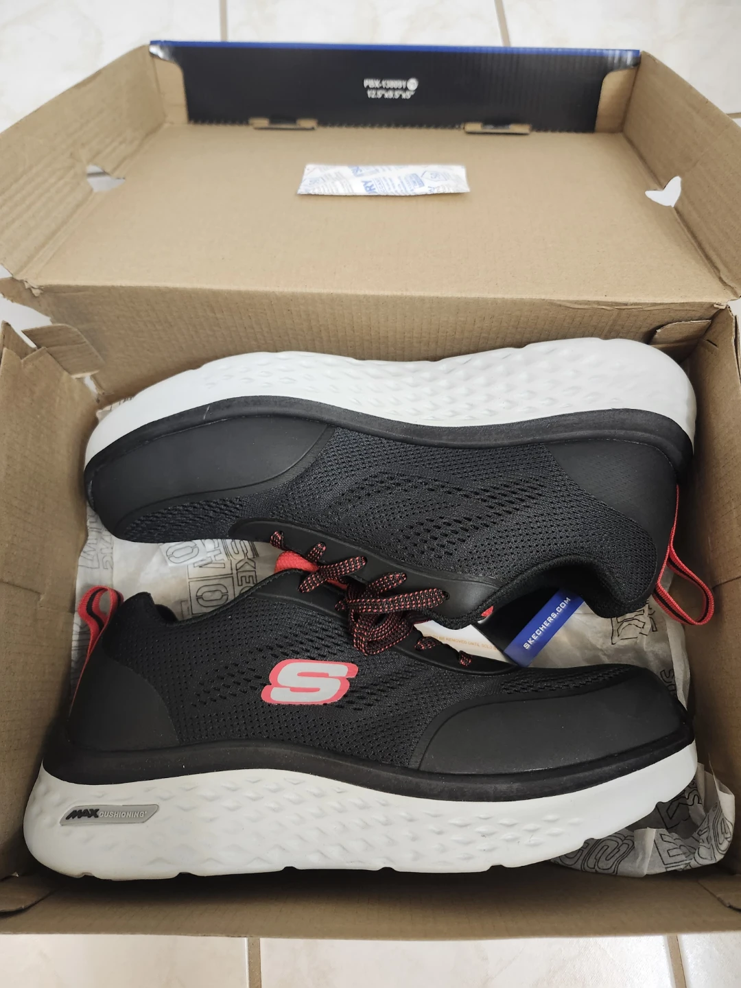 Skechers Cushioning Safety Shoes ( CSA Grade 1, steel toe ) - photo 2