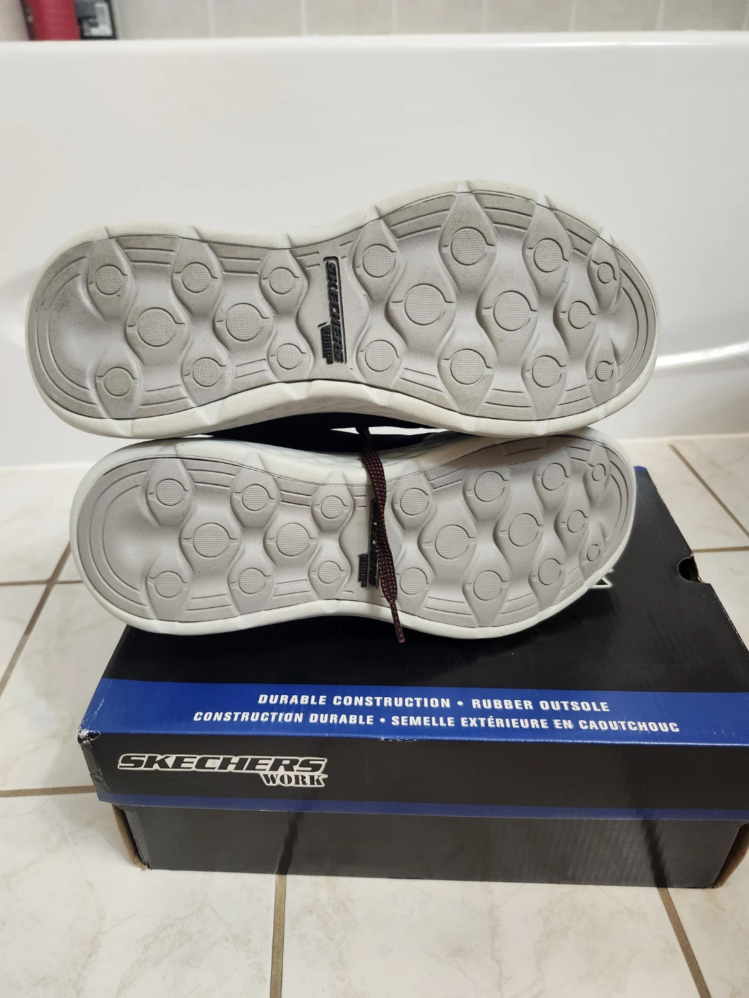 Skechers Cushioning Safety Shoes ( CSA Grade 1, steel toe ) - photo 3
