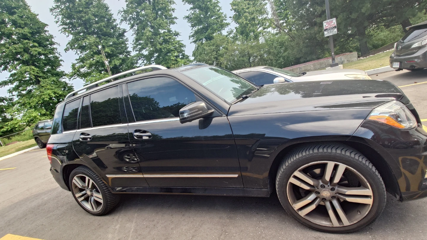 **2015 Mercedes-Benz GLK 250 AMG Package – Fully Loaded** - photo 3