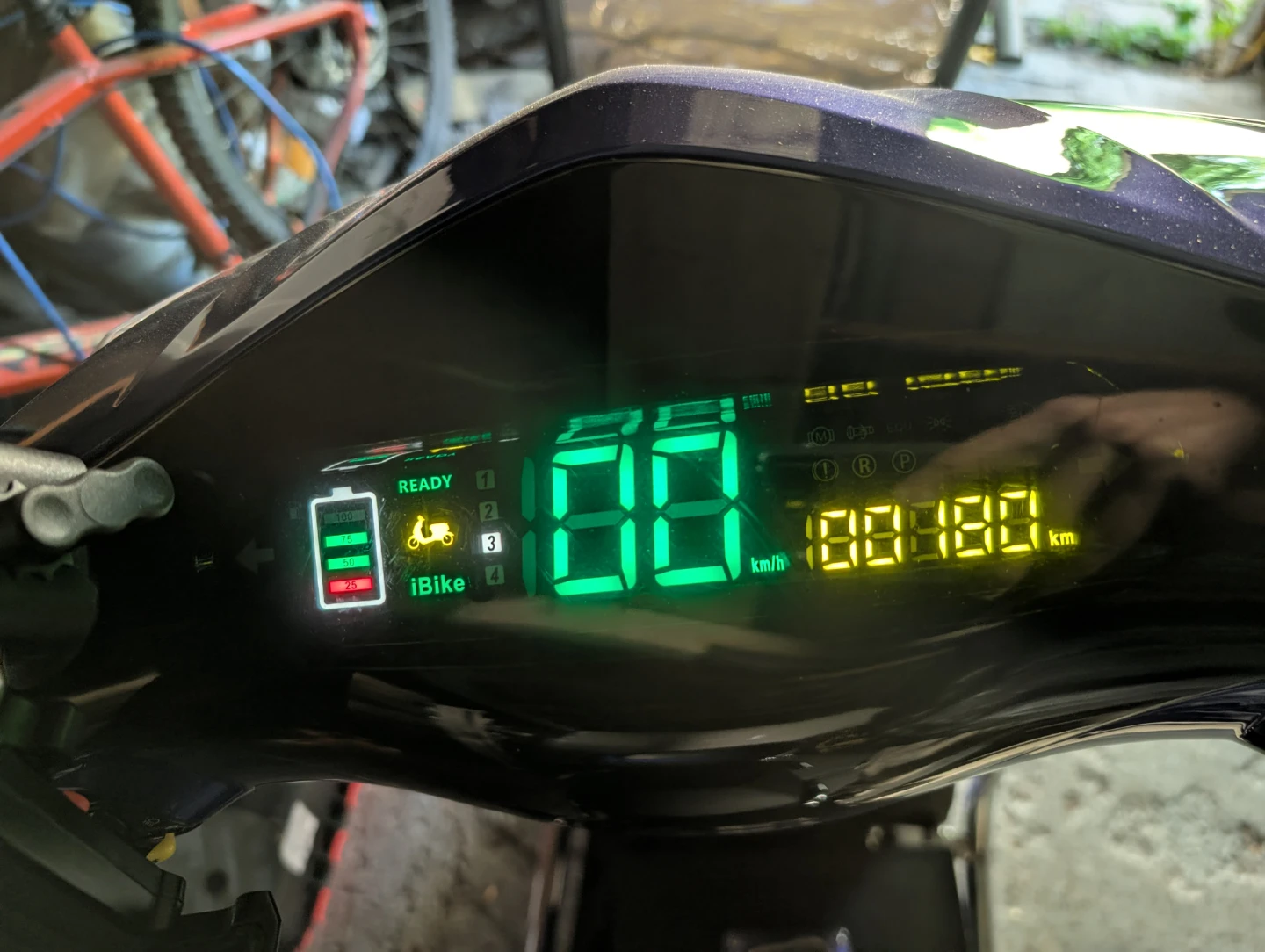 Emmo Hornet X.I 180KM with lithium battery 48V - photo 4