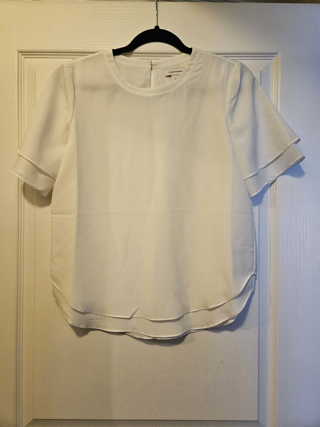 Club Monaco white short sleeve top (women's xs)