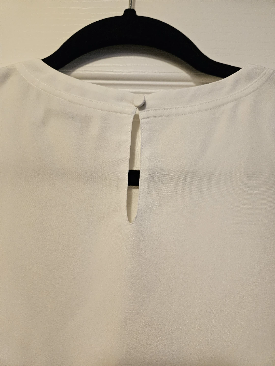 Club Monaco white short sleeve top (women's xs) - photo 3