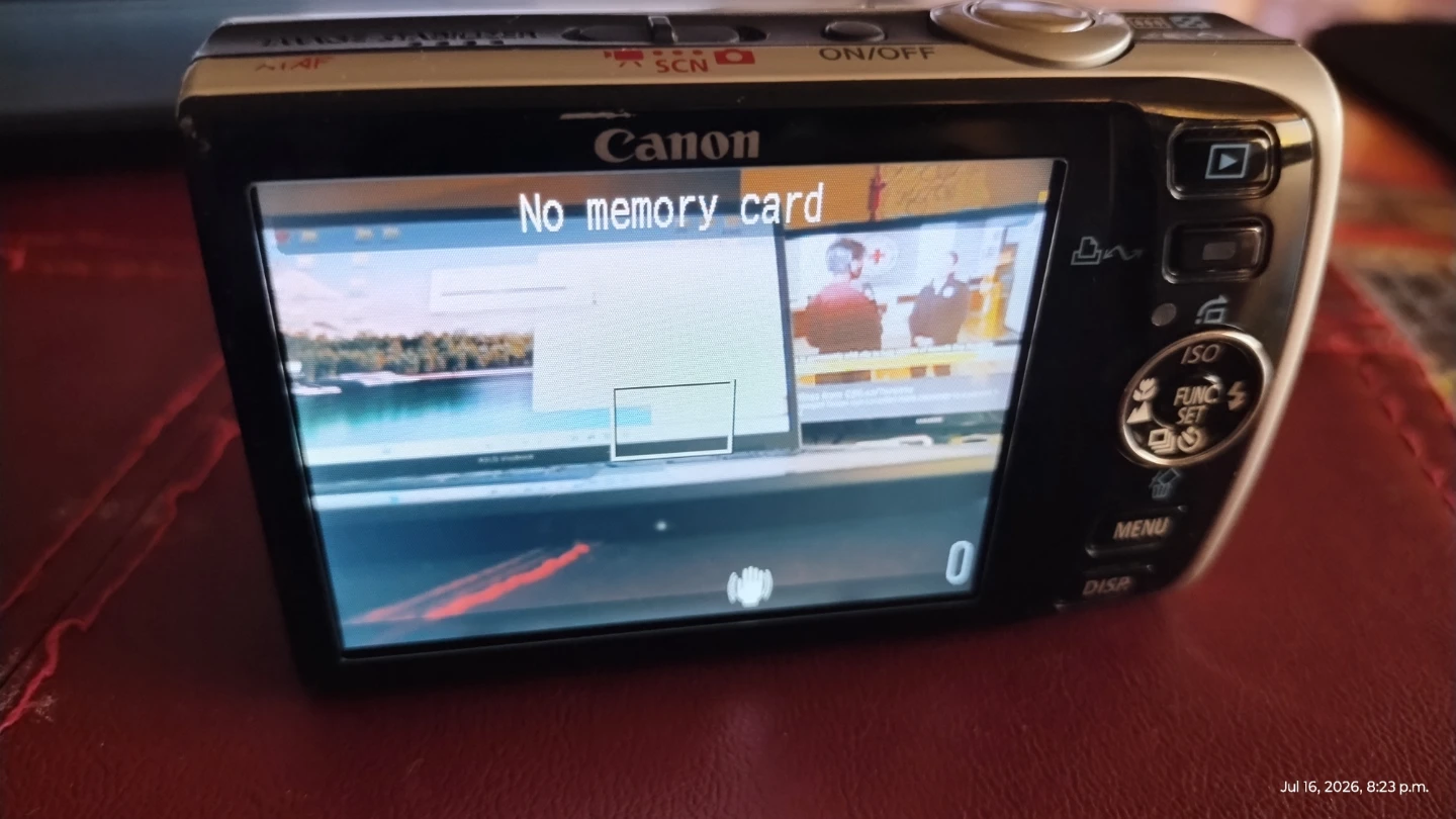 Canon PowerShot SD870 IS Camera - photo 4