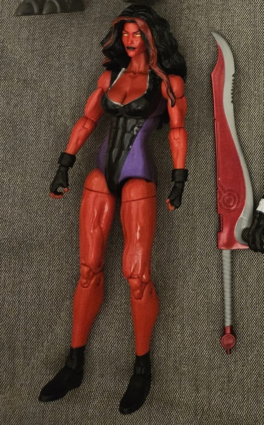 Red She-Hulk (Hit-Monkey wave 2012) - photo 2