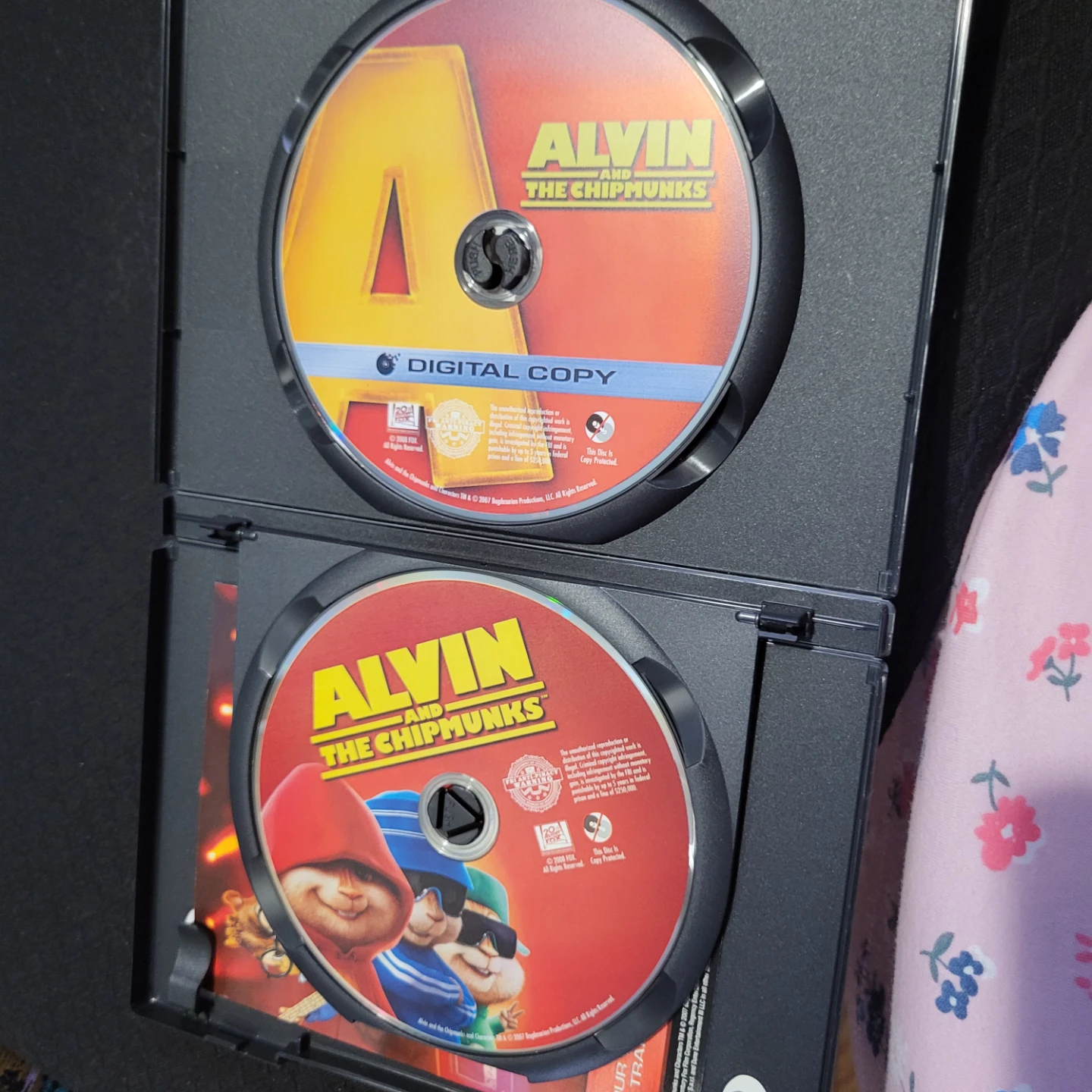 Alvin and the Chipmunks Special Edition DVD - photo 3