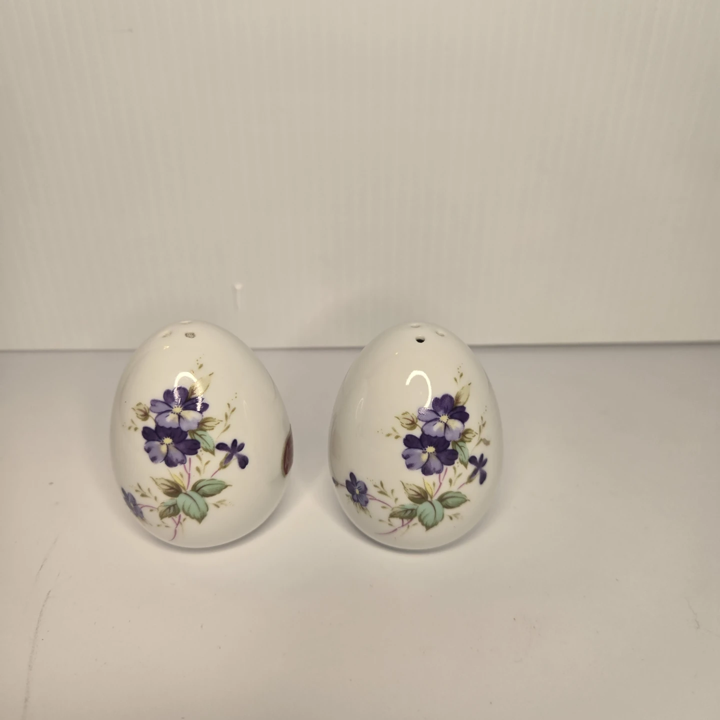 Lefton Egg Shaped Salt and Pepper Shakers
