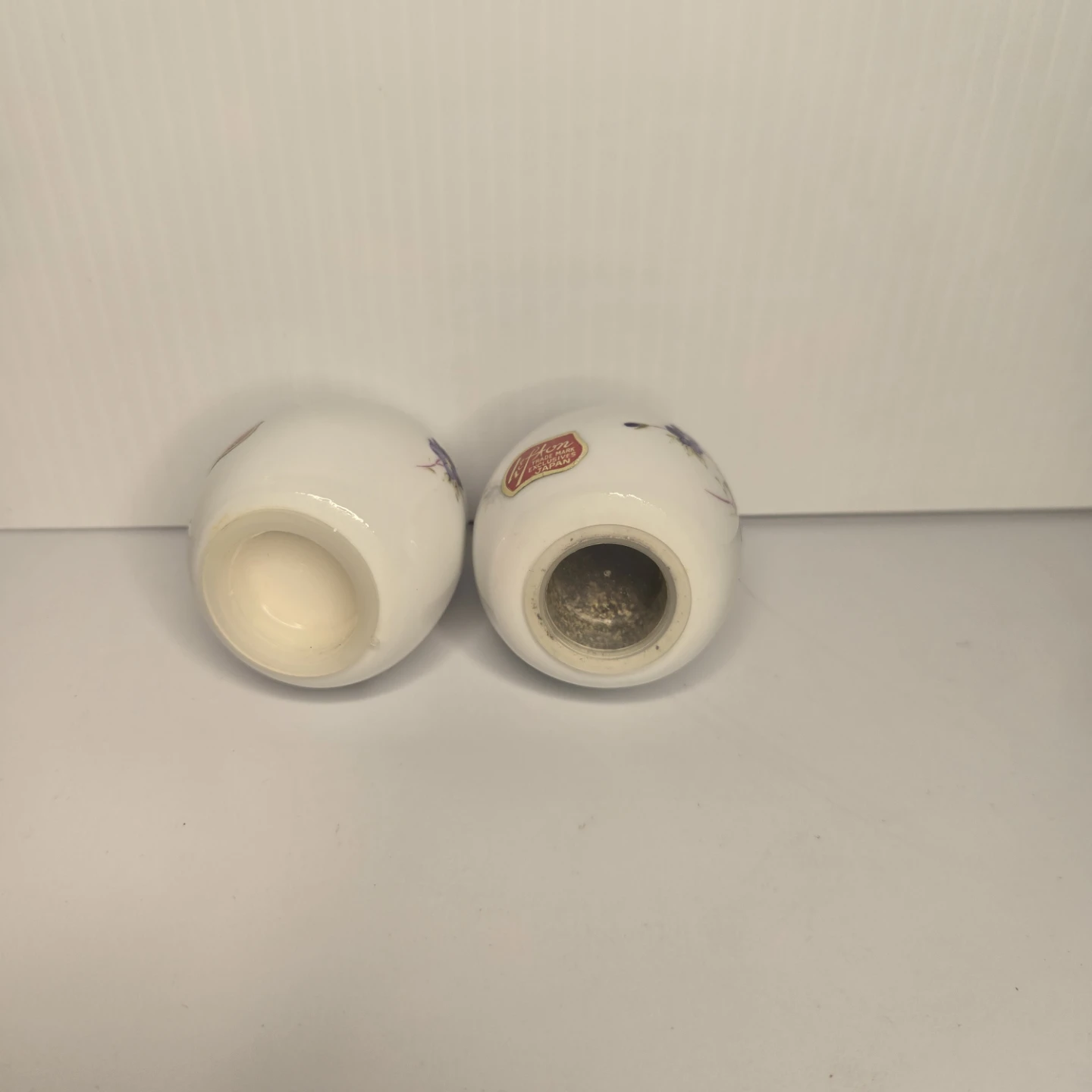 Lefton Egg Shaped Salt and Pepper Shakers - photo 4