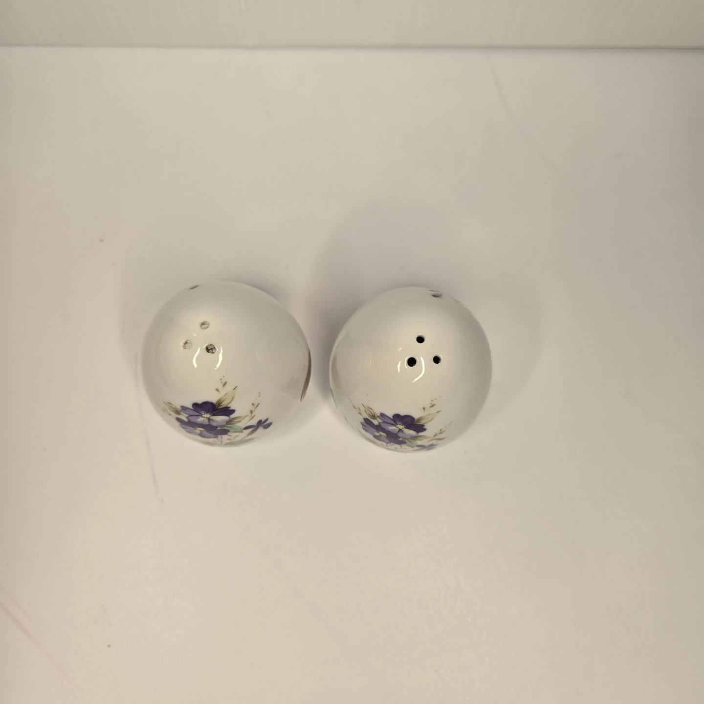 Lefton Egg Shaped Salt and Pepper Shakers - photo 5
