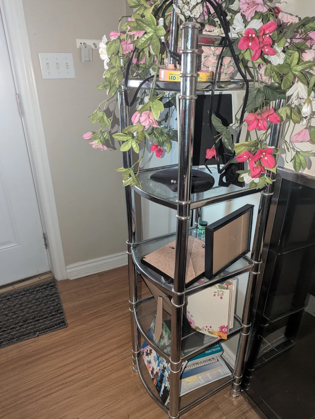 Chrome and Glass Shelf Unit with Artificial Flowers - photo 2