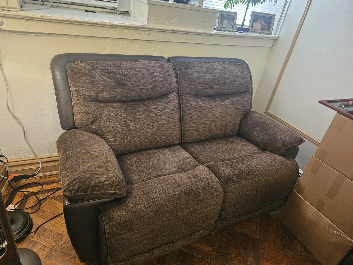 Sofa/ love seat recliner set - photo 3