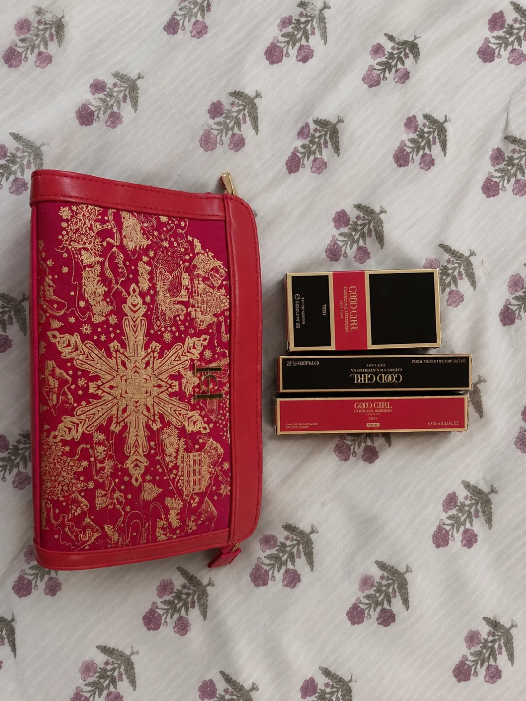 🎁 Carolina Herrera Good Girl Travel Perfume Set + Makeup bag