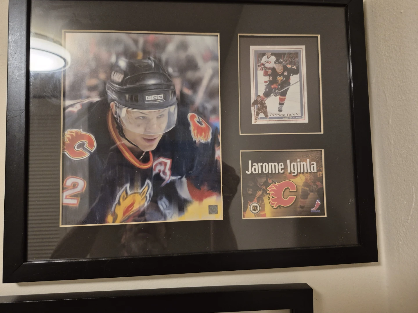 Framed Jarome Iginla Calgary Flames Photo and Card - photo 2