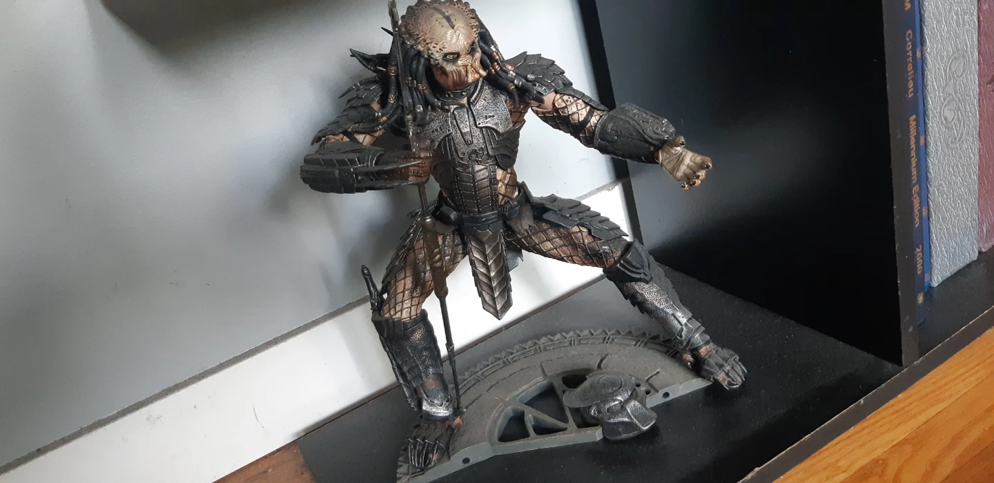 LARGE Predator Action Figure