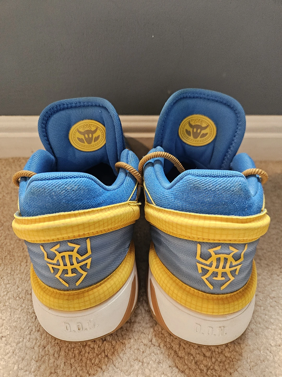 Adidas D.O.N. Issue #2 "Sheriff" basketball shoes. Size 6.5 US - photo 5