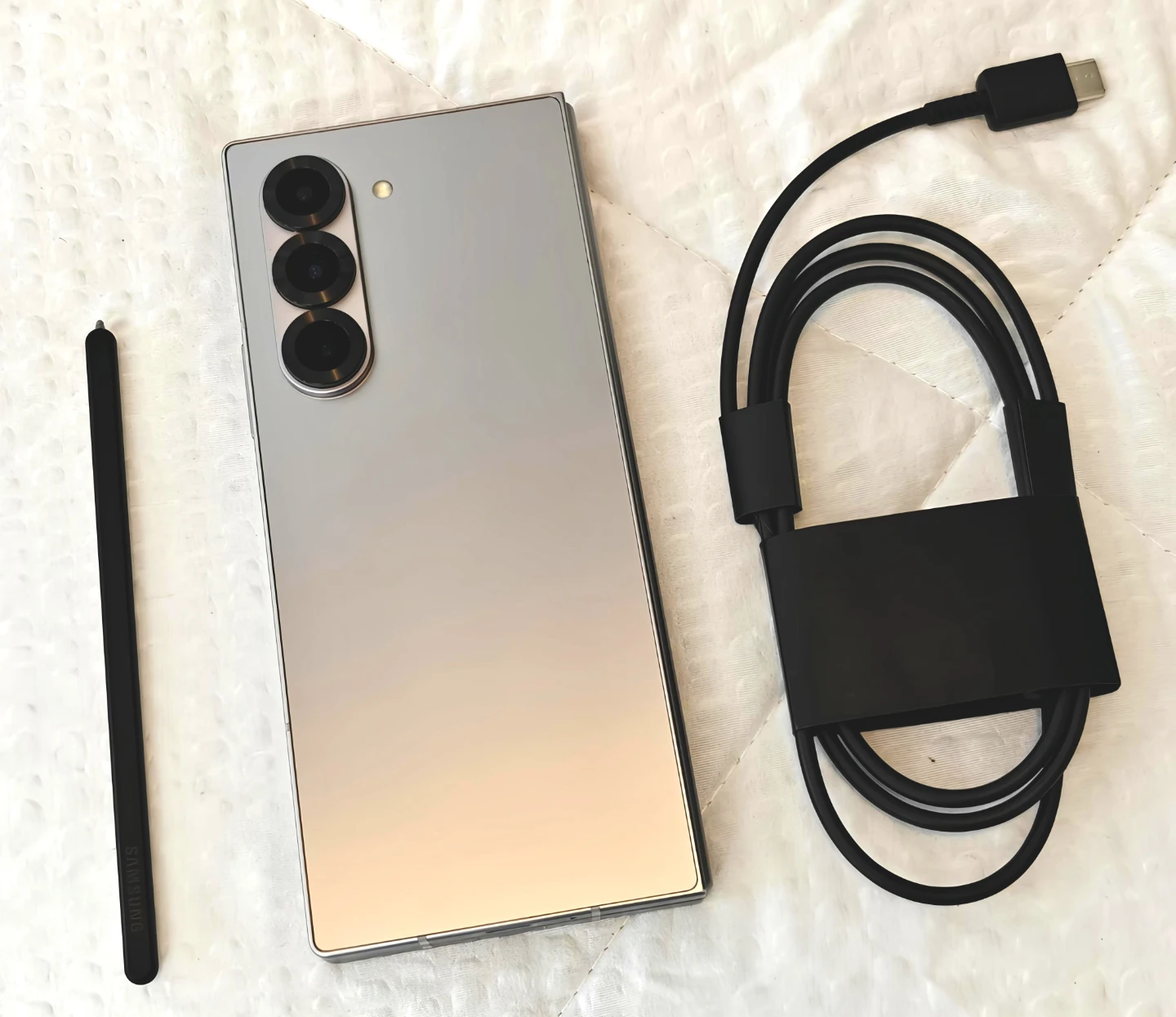 Samsung Galaxy Z Fold6 Silver 256GB - Read Description - photo 2