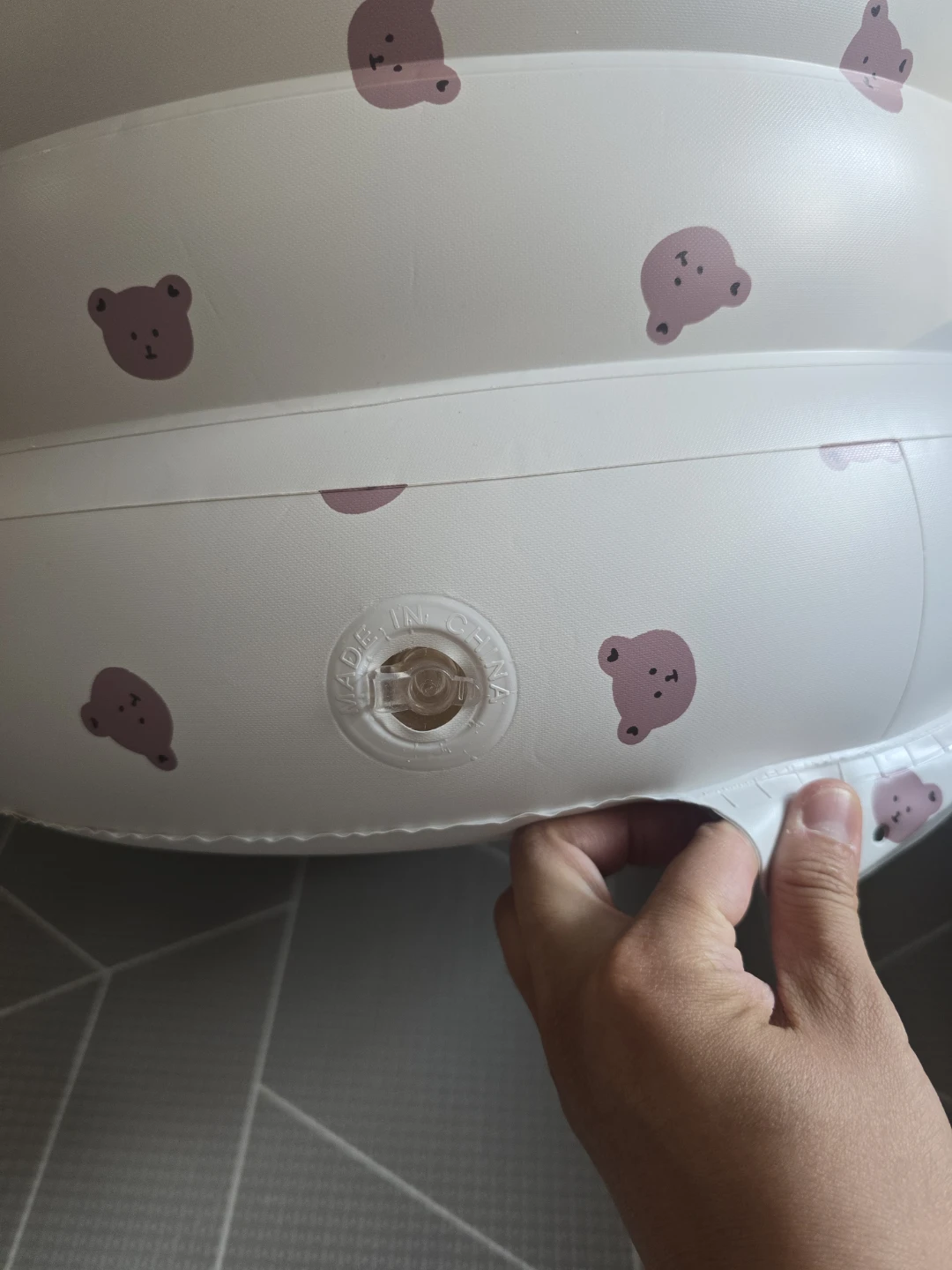 Inflatable Seat for Babies 3-36 Months with Built-in Air Pump - photo 4