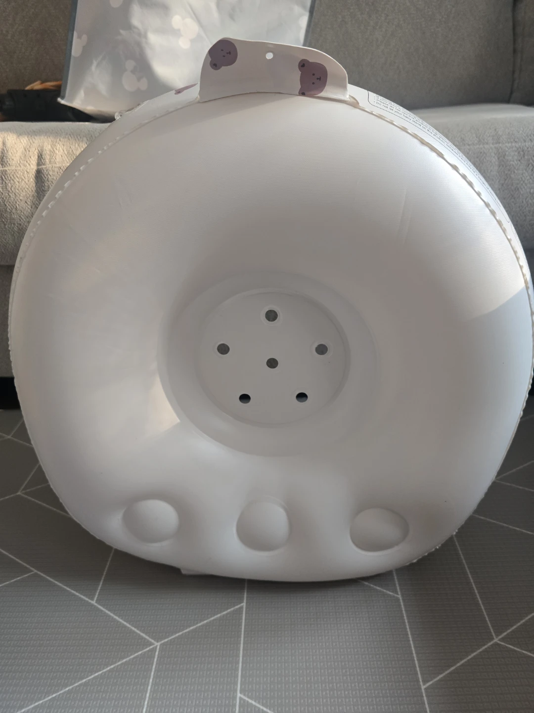 Inflatable Seat for Babies 3-36 Months with Built-in Air Pump - photo 5