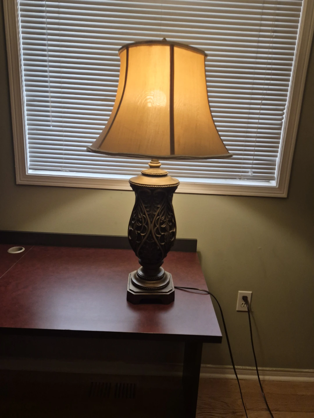 Decorative Table Lamp