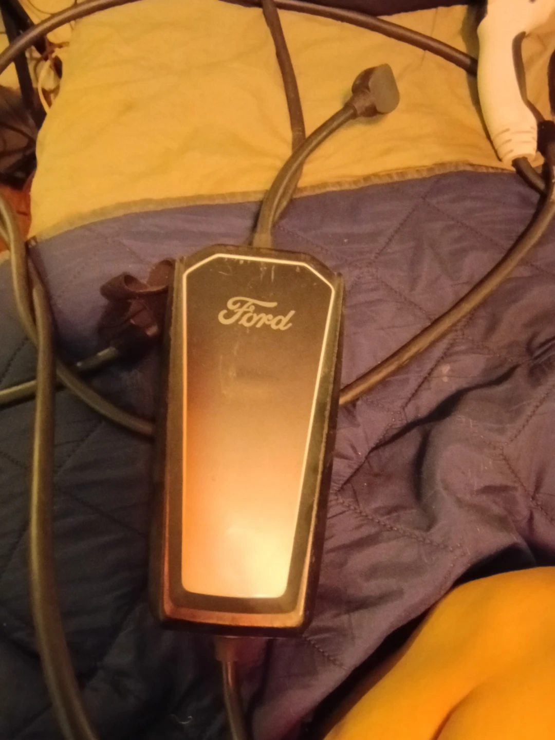 Ford Electric Vehicle Charging Cable - photo 3