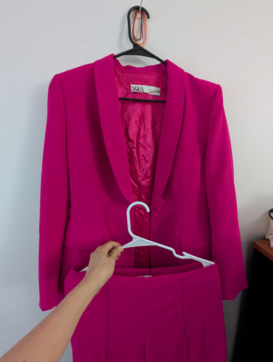 Brand New WT ZARA Hot Pink Tailored Blazer & Pants Suit Set - photo 3