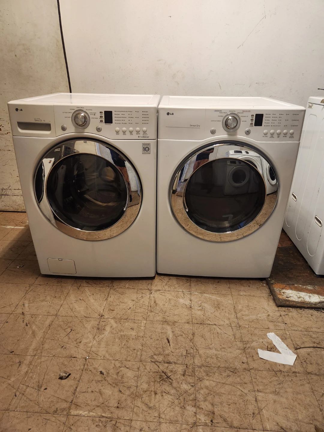LG Front Load Washer and Dryer Set