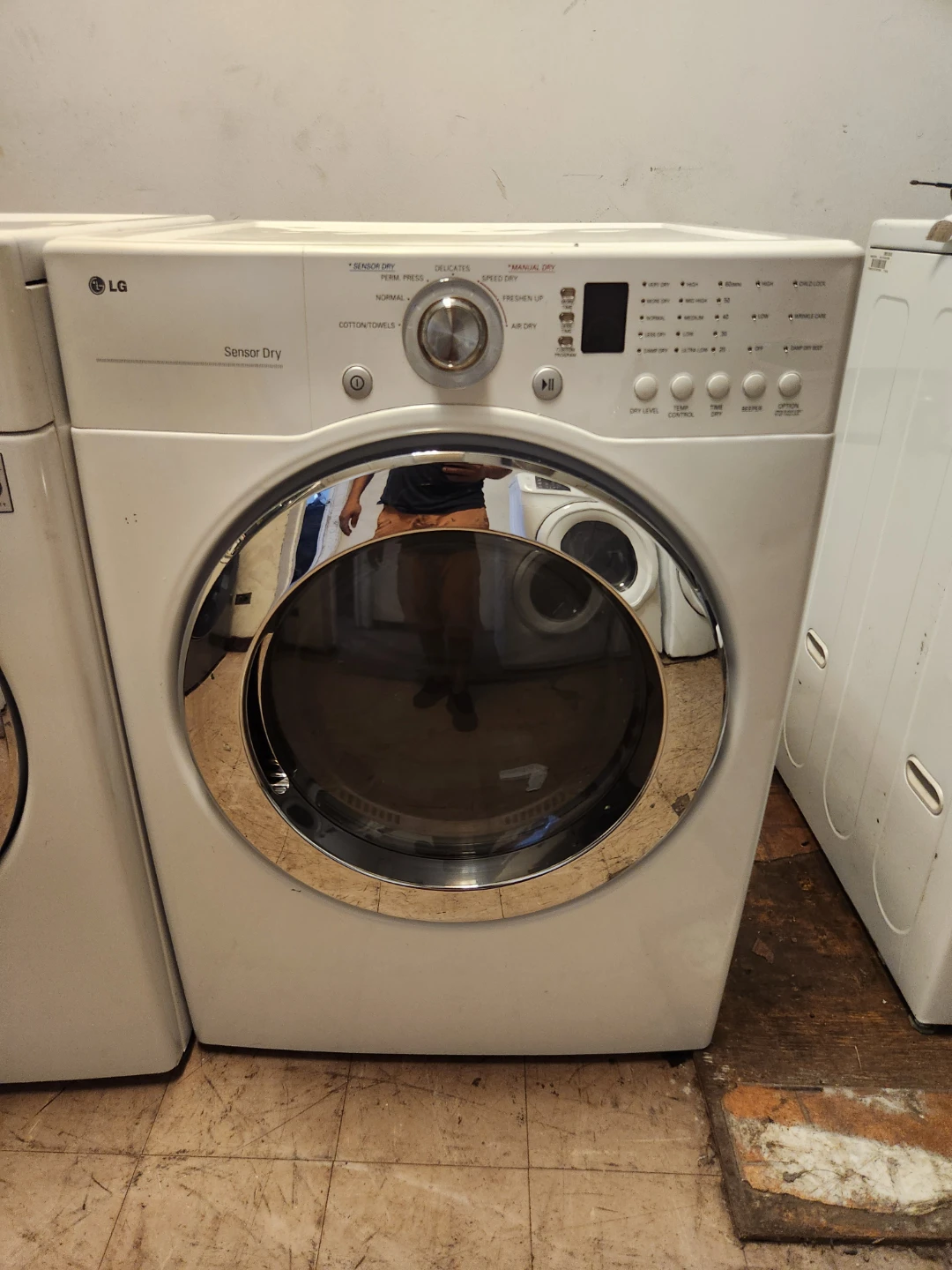 LG Front Load Washer and Dryer Set - photo 4