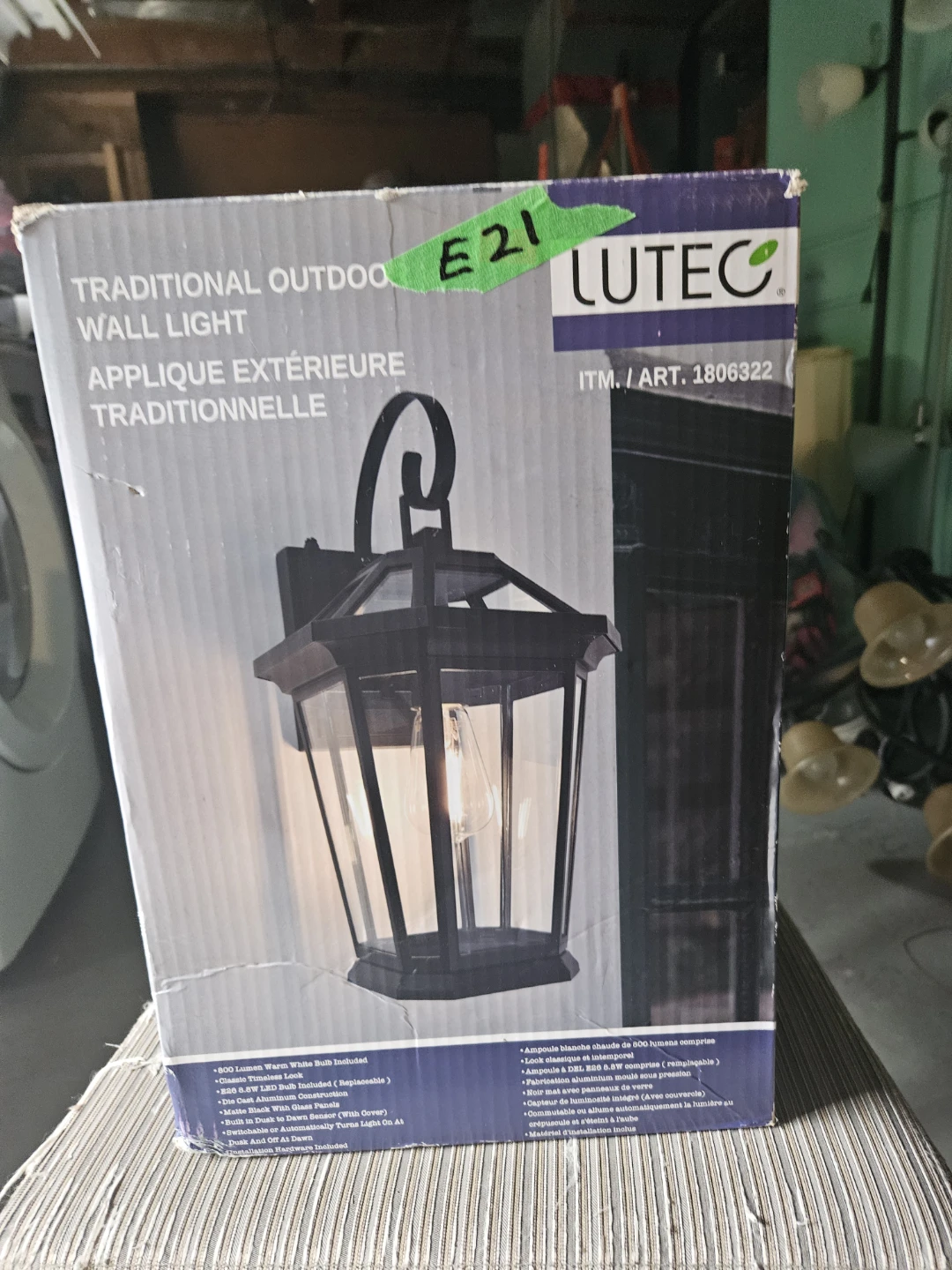 Lutec Traditional Outdoor Wall Light - photo 3